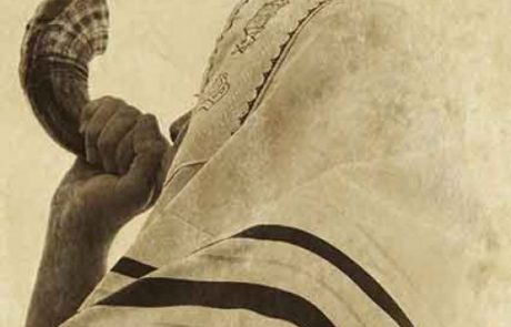 "כל האומרו מראש חודש אלול עד שמחת תורה, מבטל אפילו גזירה קשה ביותר שיש על האדם"