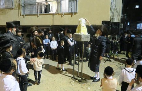 מעמד ההדלקה בחצה"ק סערעדנא
