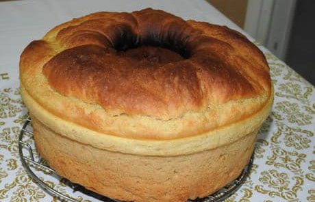 כובנה בסיר פלא – מאת משה גידה